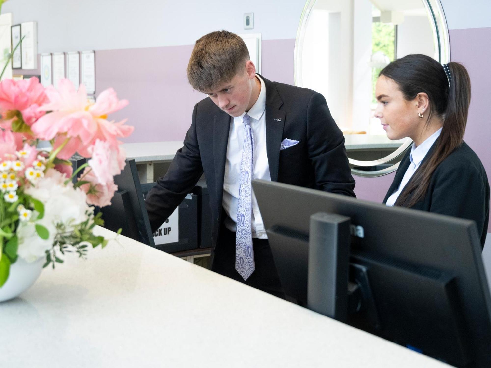 The Kenmare Bay Hotel & Luxury Lodges Resort 외부 사진